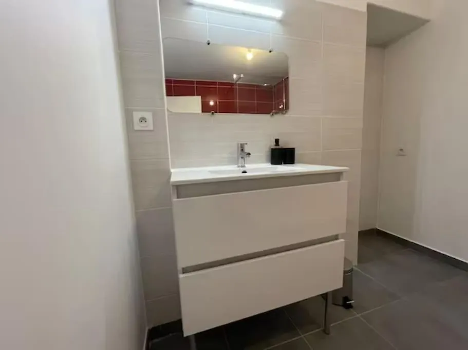 Cedre - Proche Hypercentre Apartment Valence  0*, Valence (Drome)